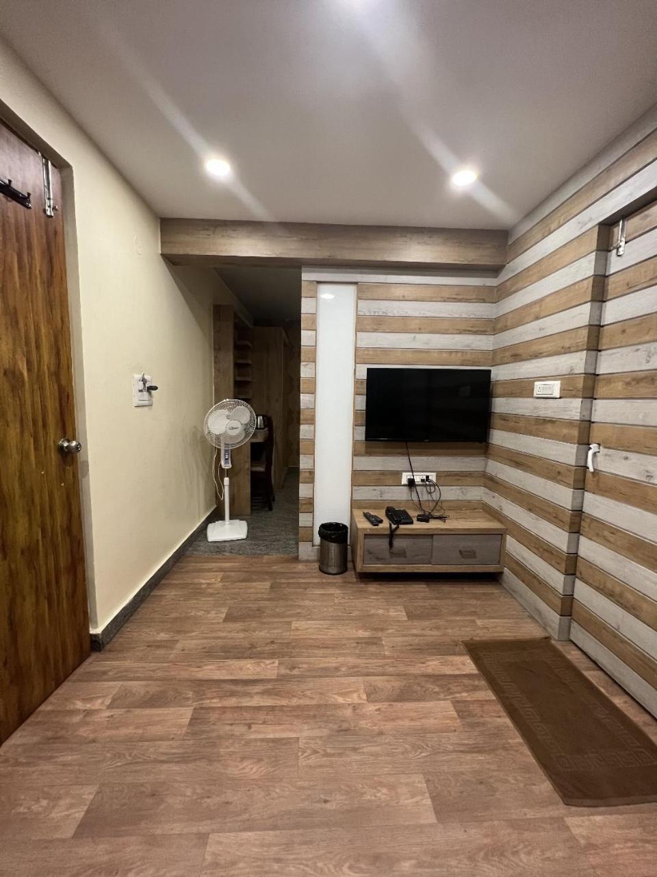 Dreamz Lodge Бангалор Екстериор снимка