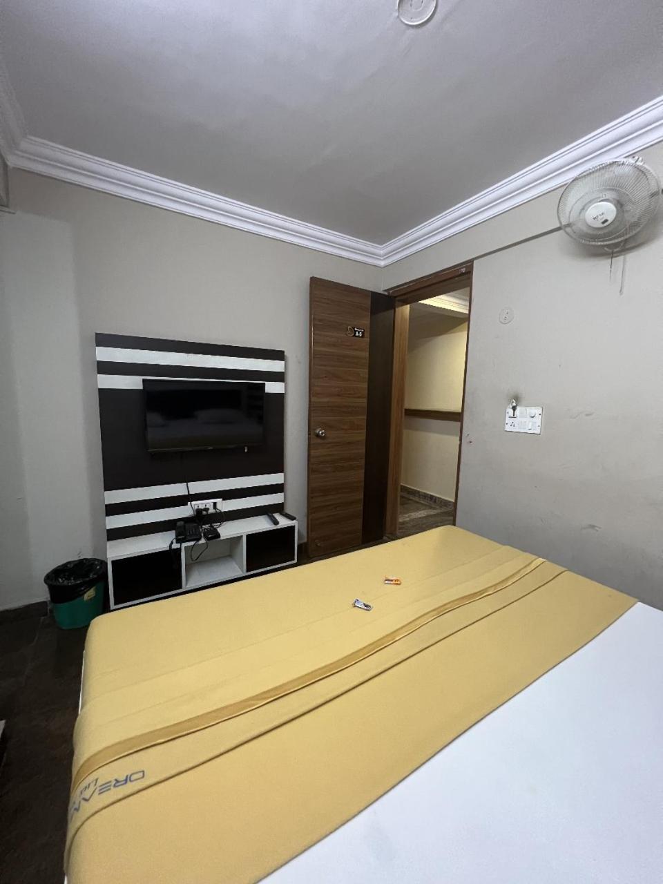 Dreamz Lodge Бангалор Екстериор снимка